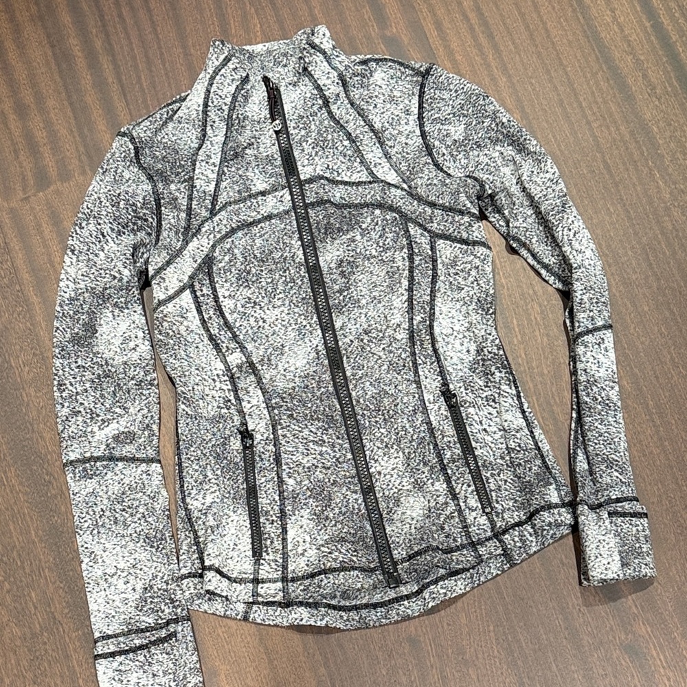 Lululemon Women's define Jacket